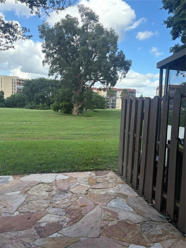 Photo - 3629 Inverrary Blvd W