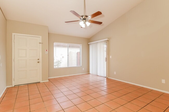 Photo - 11942 N 73rd Ave