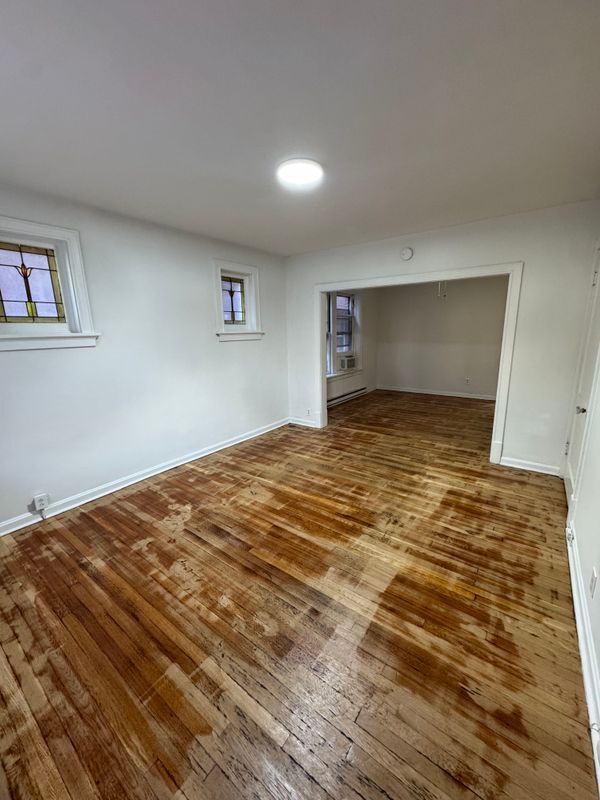 Photo - 4962 Lindenwood Ave