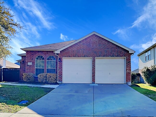 Photo - 1224 Mockingbird Dr House