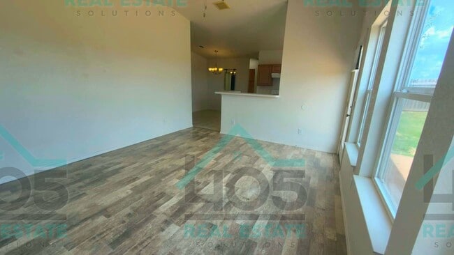 Photo - 3 Bedroom Yukon