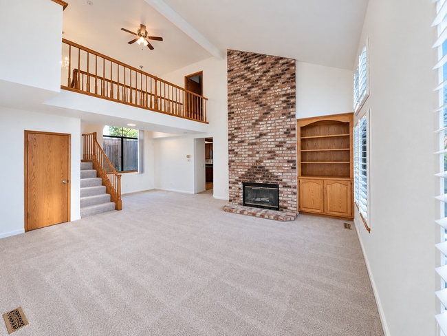 651 Alquire Pkwy