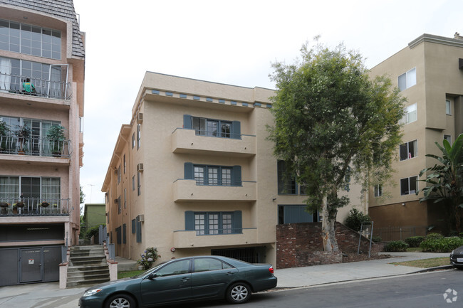 Building Photo - 10964 Wellworth Ave Rental
