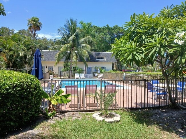 Building Photo - 1945 NW 4th Ave