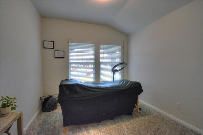 Photo - 257 Fossil Dr