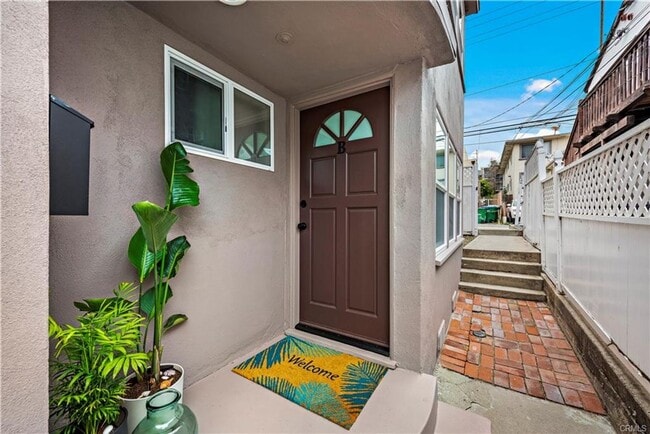 Photo - 432 N Coast Hwy Unidad B