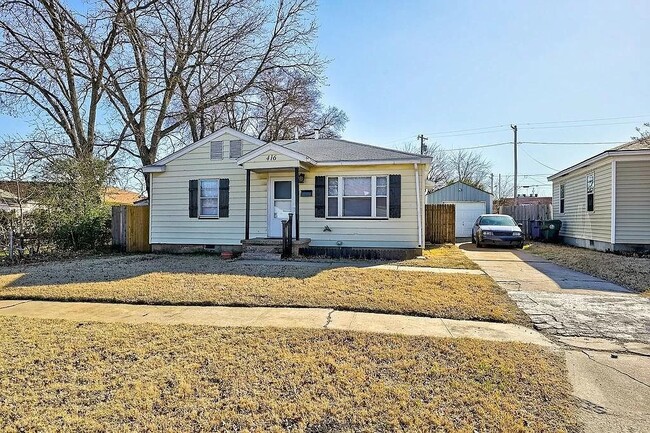 Building Photo - 416 Elm St Rental