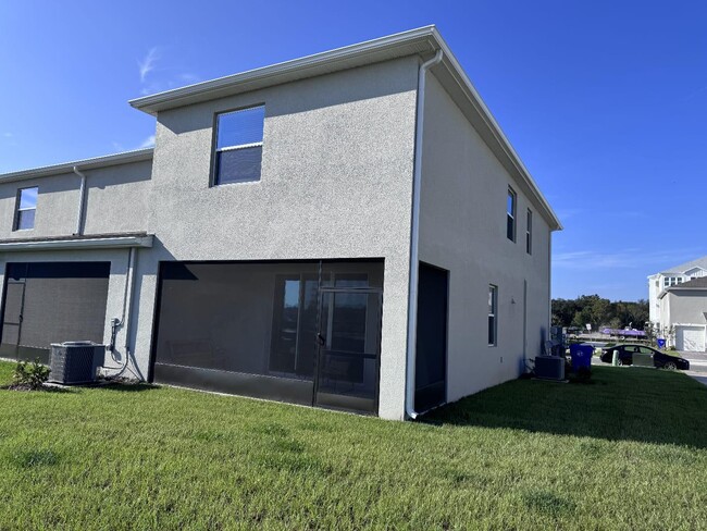Photo - 1389 Isleta Loop