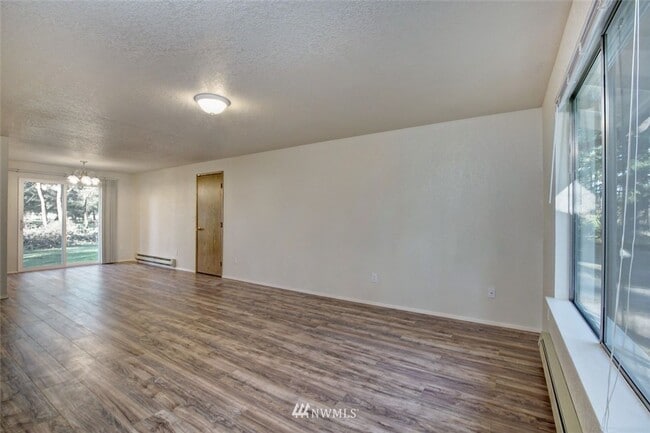 Photo - 19206 5th Ave E Unit B