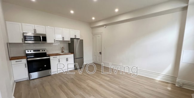 Building Photo - 88 Church St Unit 2