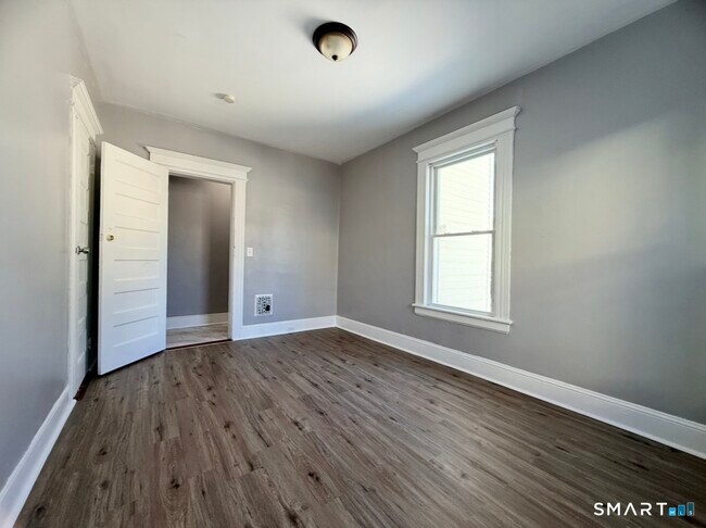 Photo - 119 Sherwood Ave