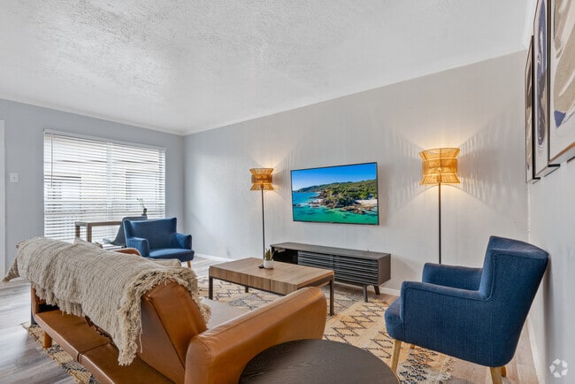 Building Photo - Miramonte Villas Rental