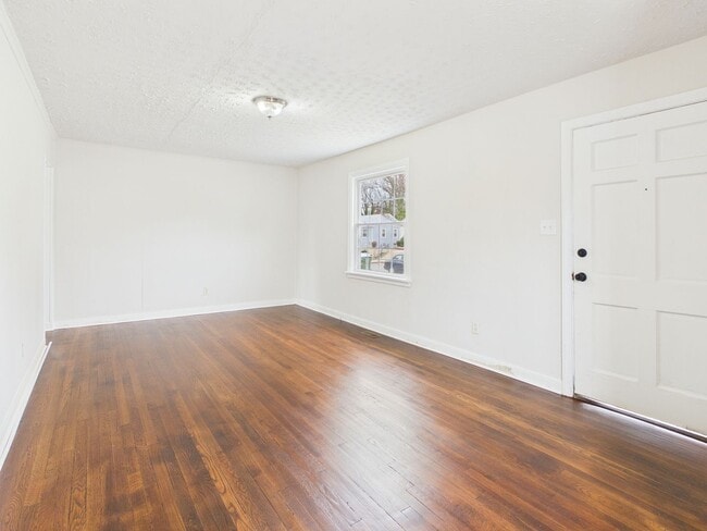 Photo - 2609 Harold Ave