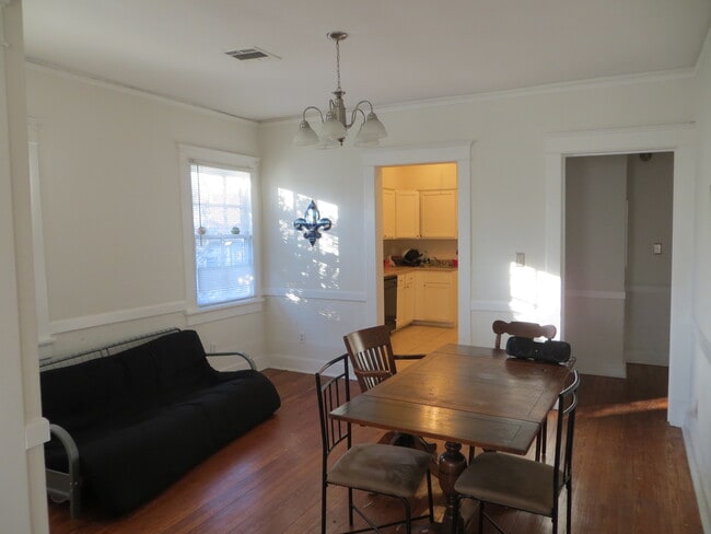 Photo - 5419 Story St