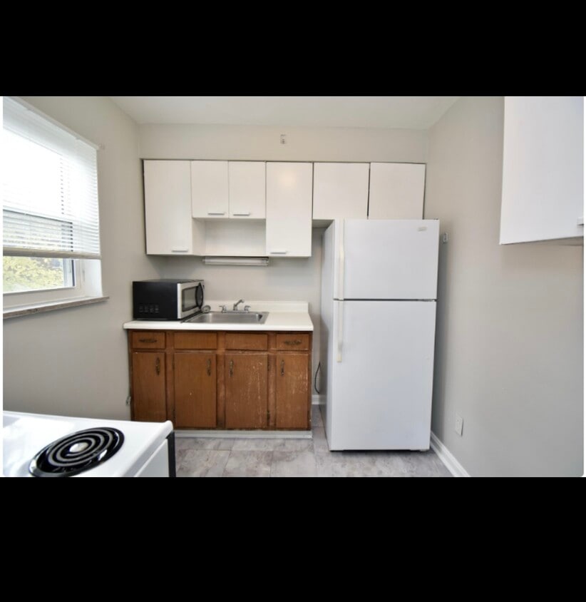 Photo - 5911 Cary Ave (Cincinnati, OH)