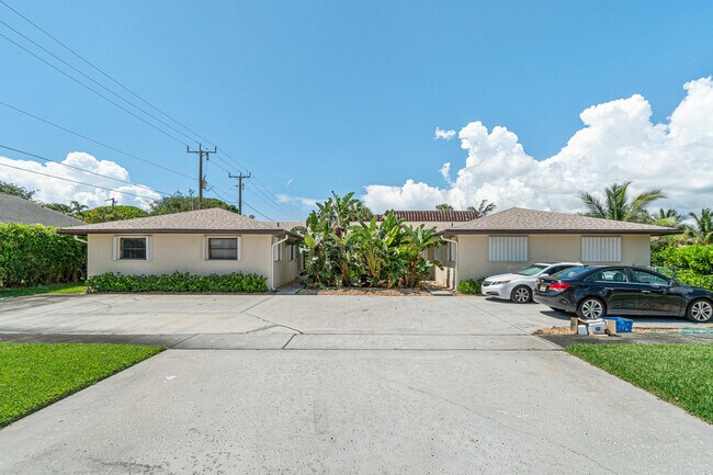 Photo - 500 NE 48th St