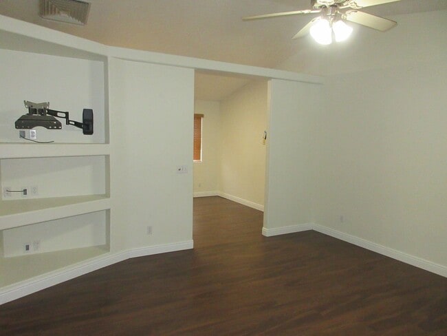 Photo - Move-In Bonus!!! 3 bedroom - 2 bath - located in Enoch