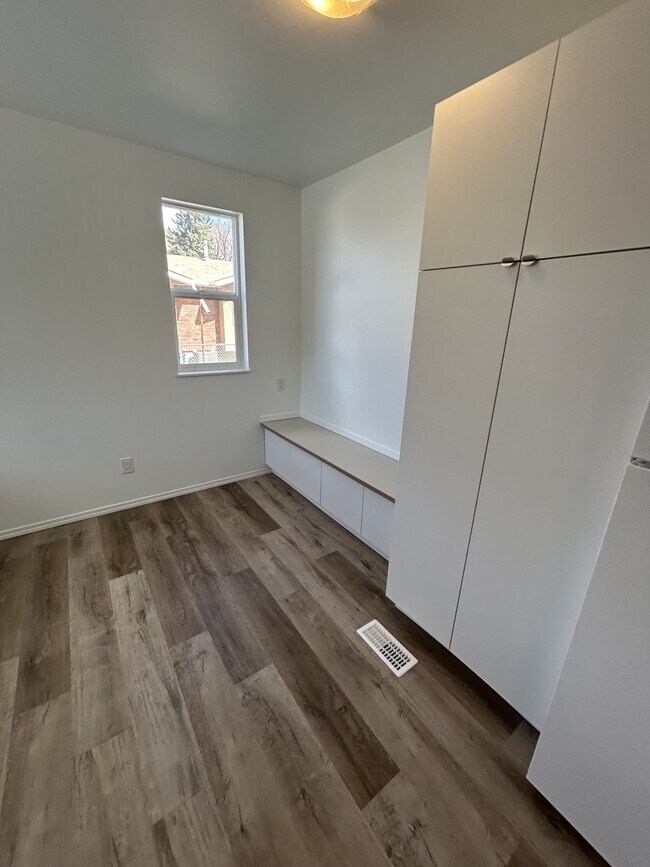 Photo - 12210-12257 57 St NW Unit 12210 - Bsmt
