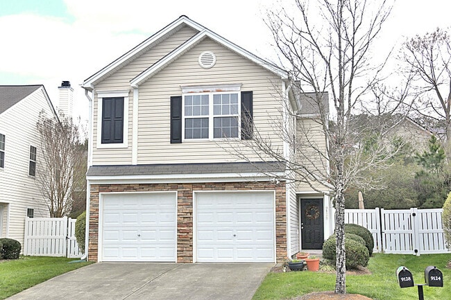 Building Photo - 3 Bedroom Home/2 Car Garage  *NW Raleigh L...