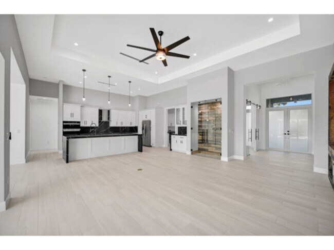 Photo - Available Now! Waterfront paradise.