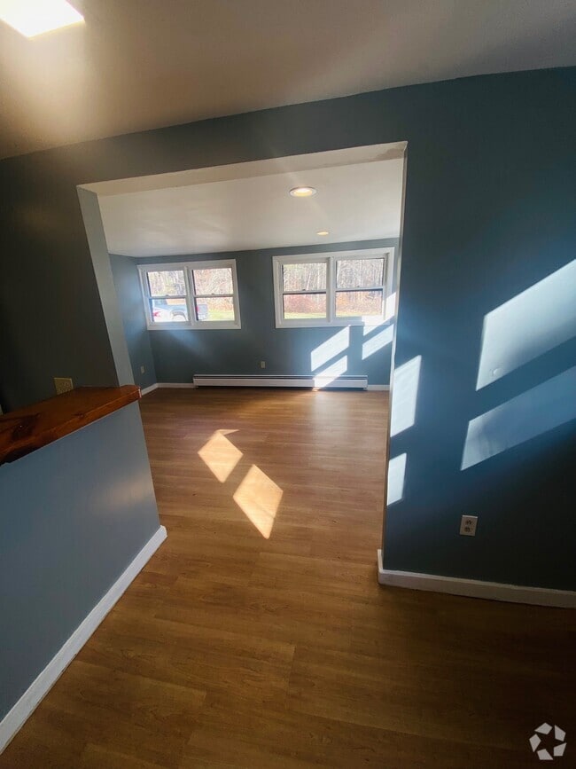 Building Photo - 34 Allen Rd Unit 2 Rental
