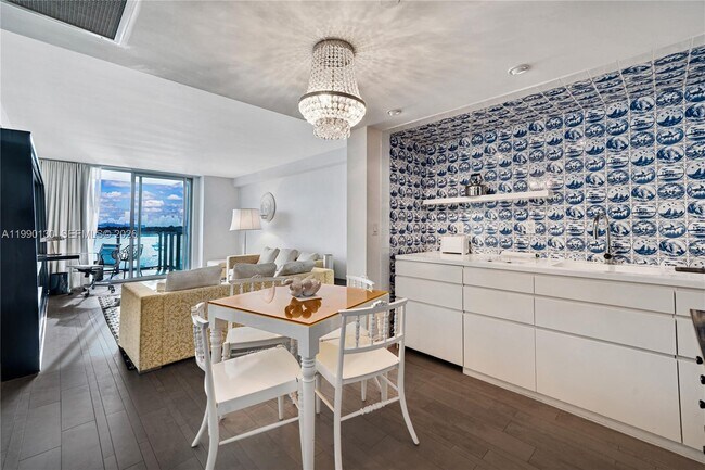 1100 West Ave Unit 514