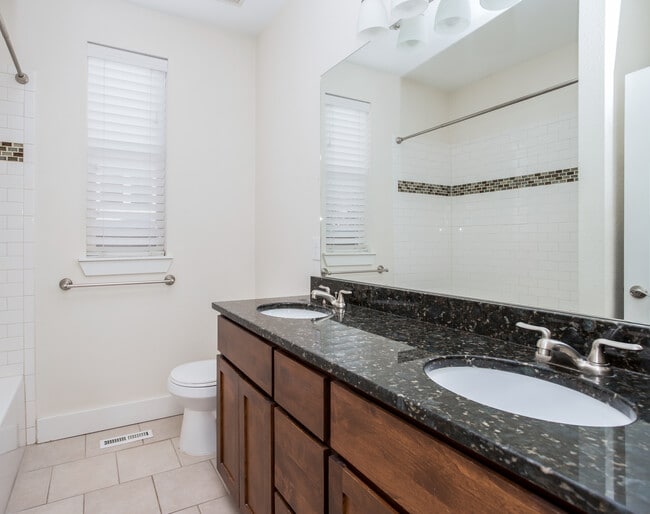 Photo - 3326 Quivas St