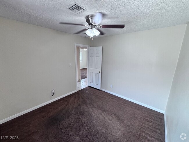 Building Photo - 3668 El Toro St Rental
