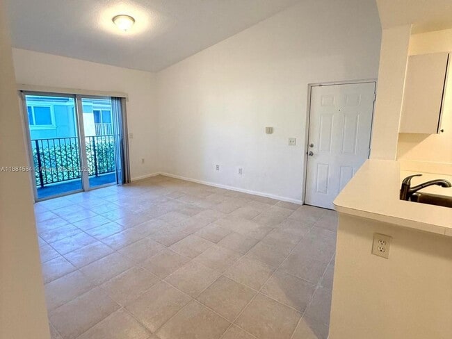 Building Photo - 15422 SW 284th St Unit 7307