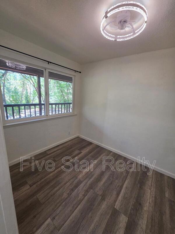 Photo - 12896 Rices Crossing Rd Unit C