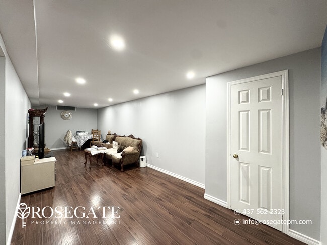 Photo - Spacious 2-Bedroom Basement Apartment with Walk-In Closet – Mississauga Unit 2