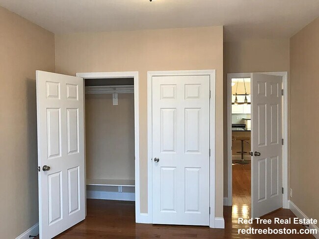 1999 Commonwealth Ave Unit 31