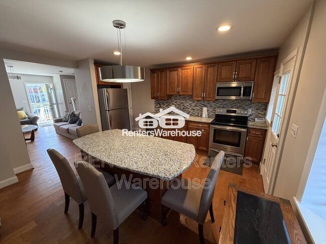Photo - 611 Cheraton Rd