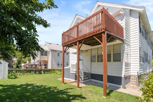 35 Trapelo St Unit 1