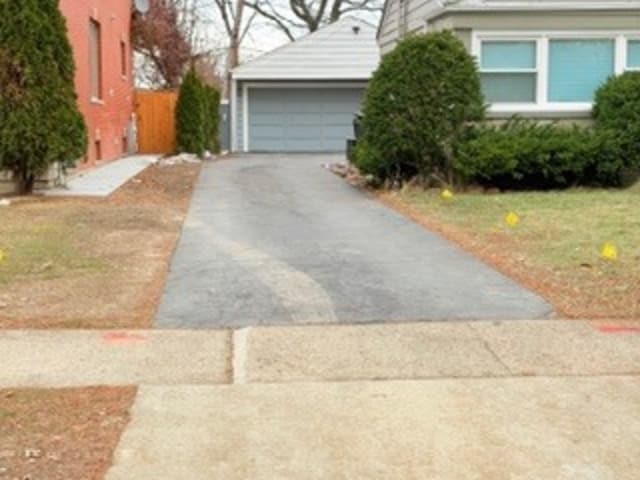 Building Photo - 6902 Lyons St