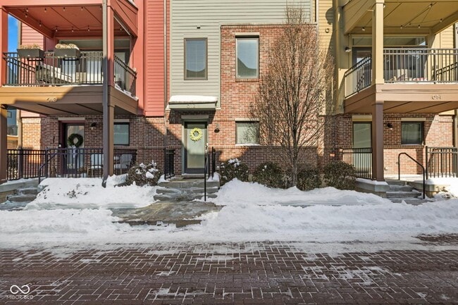 Building Photo - 612 Pomeroy St