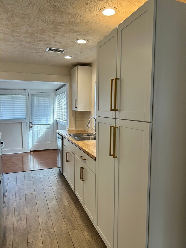 Cocina - 2443 4th Ave N Unidad House