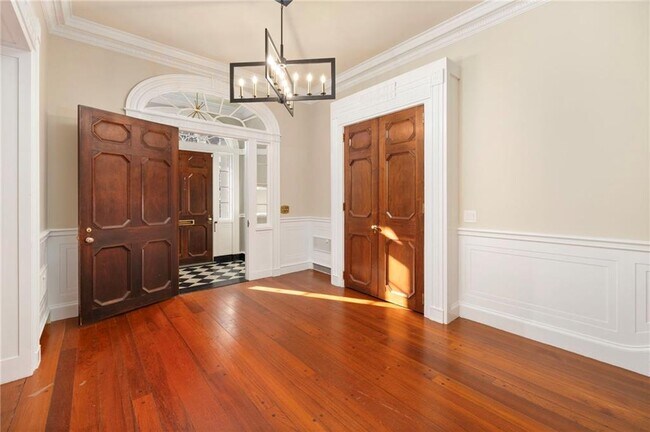 Photo - 72 Manning St