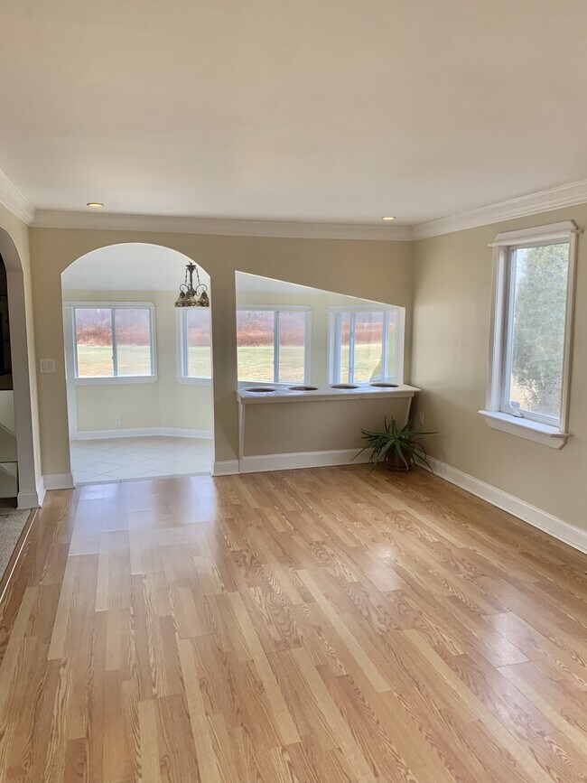 Photo - 756 Stream Rd