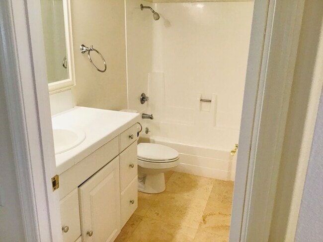 Photo - Newbury Park 4 bedroom