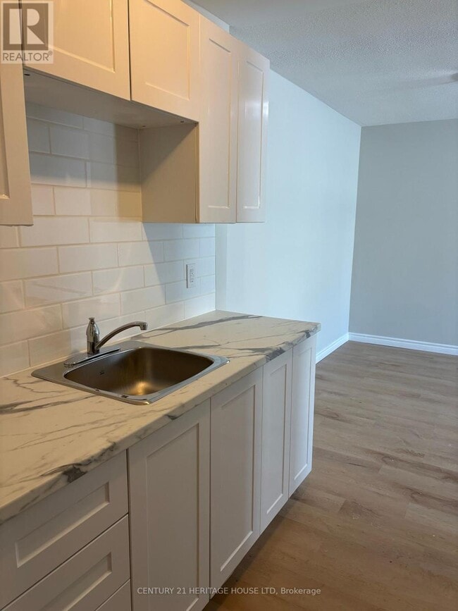 Photo - 31 Parkside Dr Unité 109