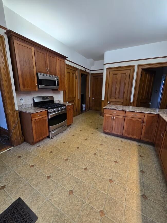 Photo - 281 Pembroke St