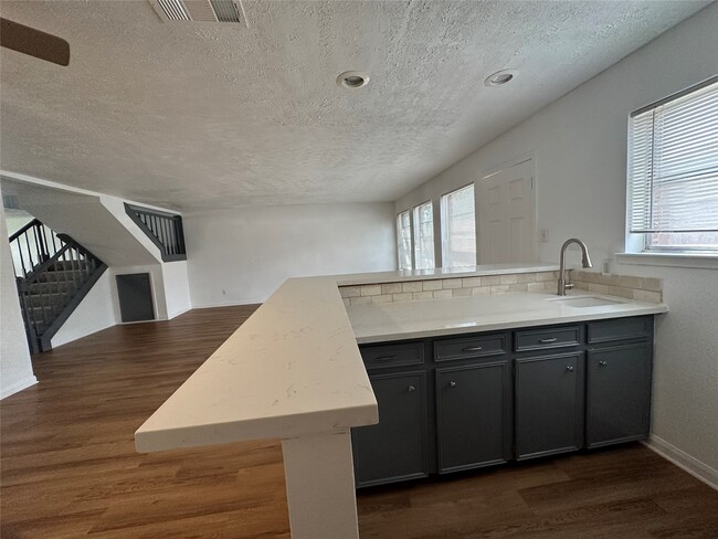 Photo - 11519 Sabo Rd