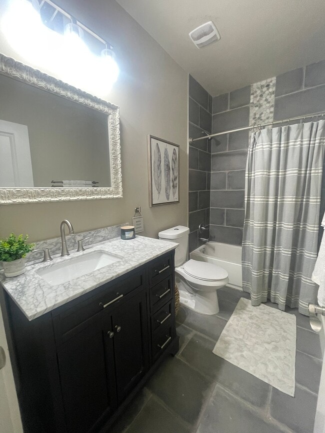 Photo - 105 1st St