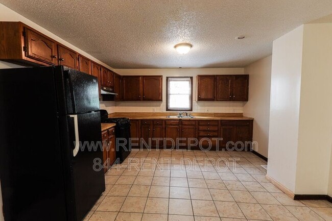 Photo - 1725 S Linwood Ave