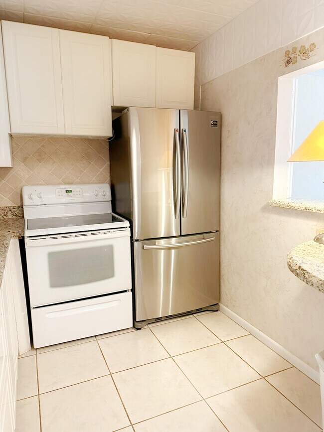 Photo - 161 Ventnor Dr Unit 161