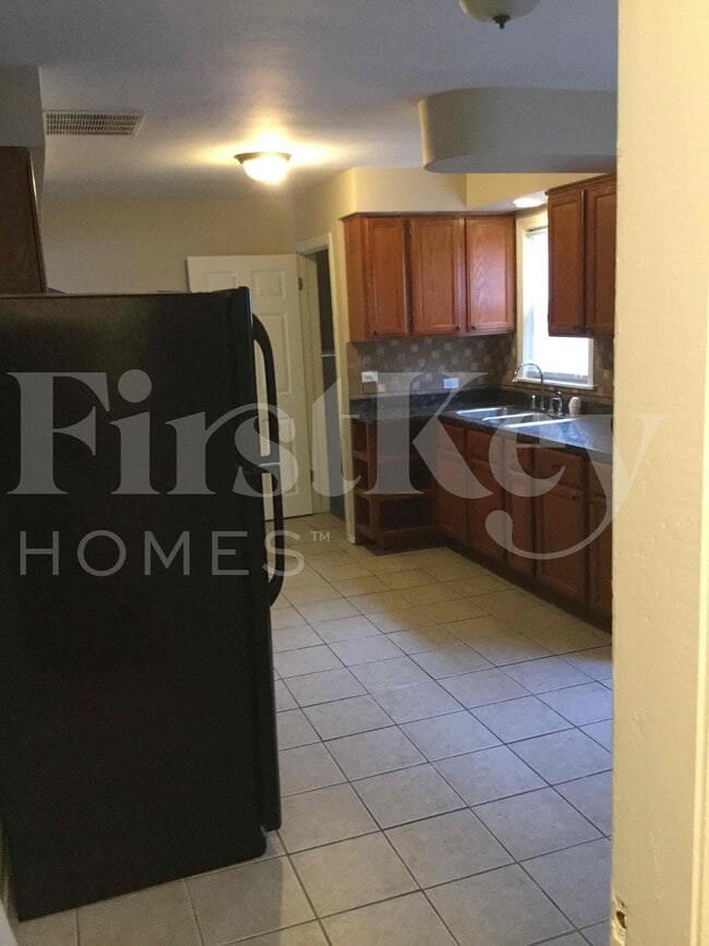 Photo - 8044 S Maplewood Ave