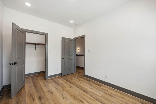 Photo - 8013 Ritz St