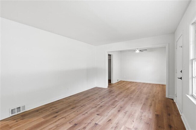 Photo - 2801 Mitchell Dr