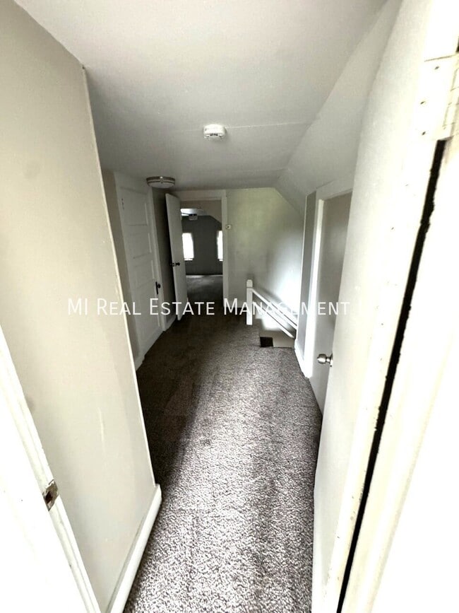 Photo - 634 Catawba Ave